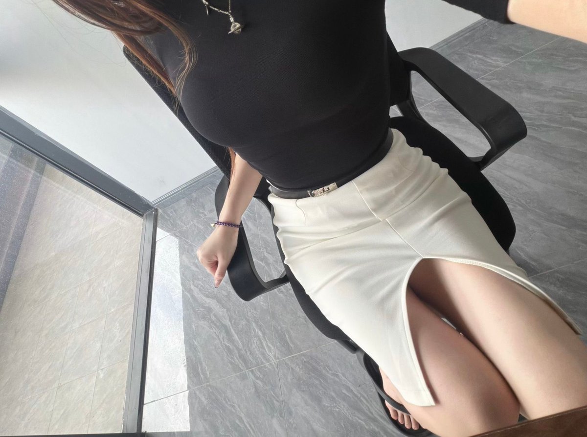 女s雯雯 tweet media