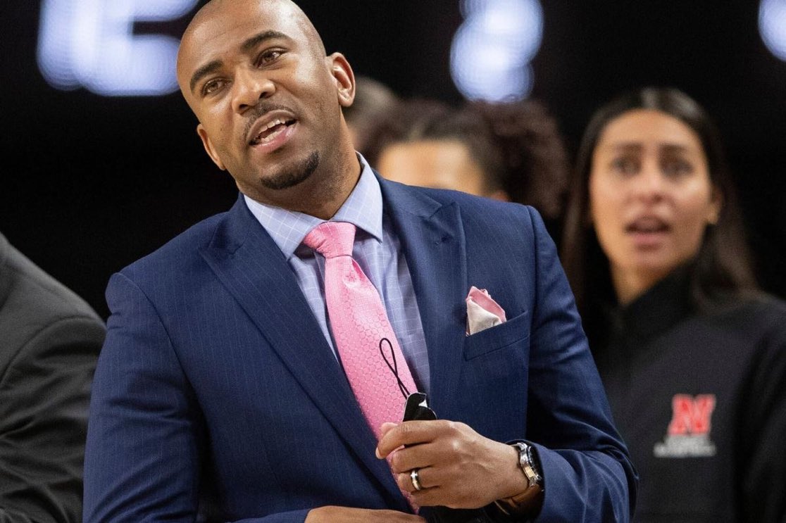 Daily Loud tweet media