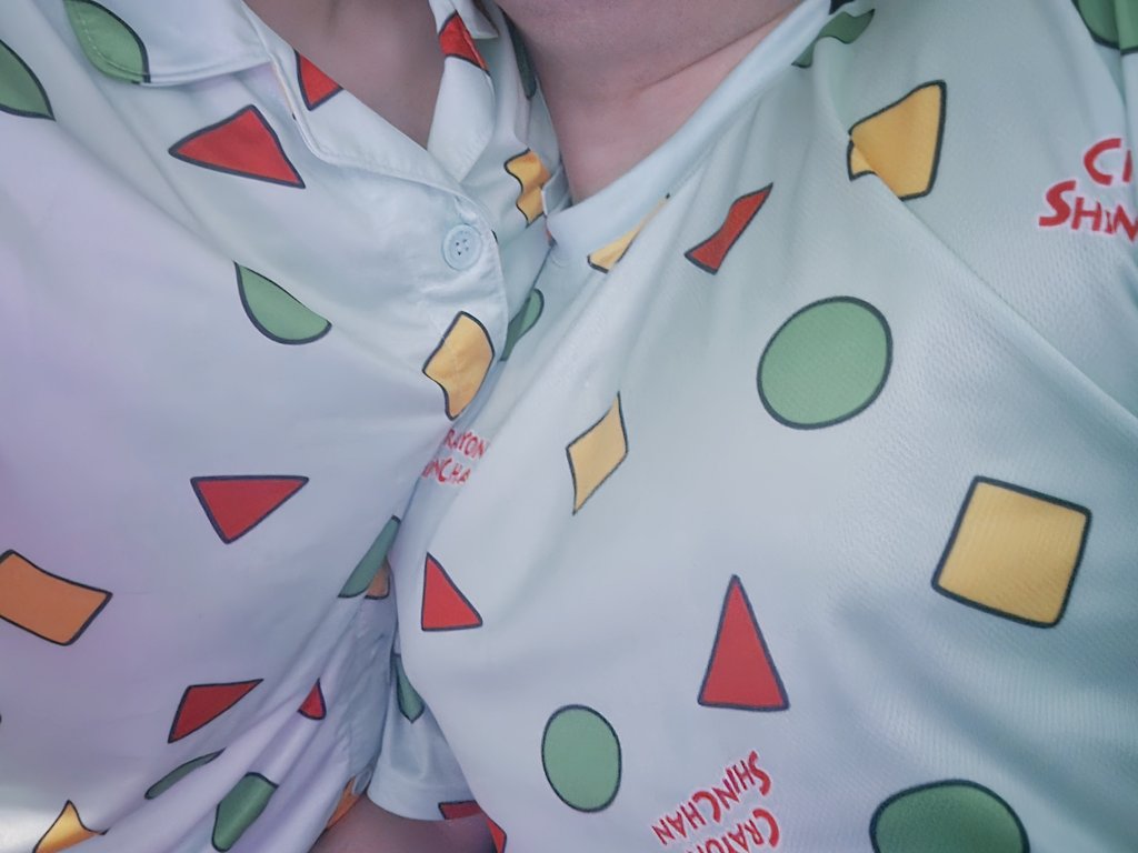 むちこ tweet media