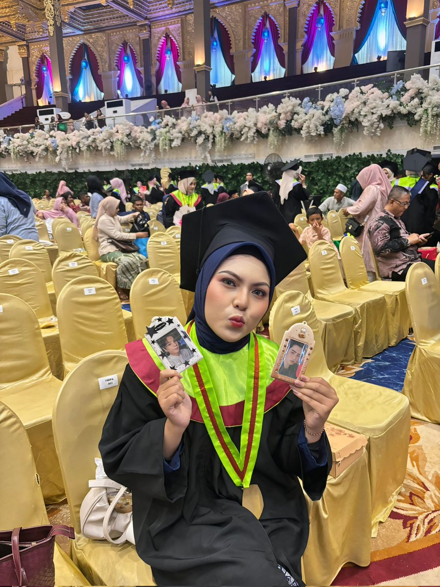 afaaa❄️ tweet media