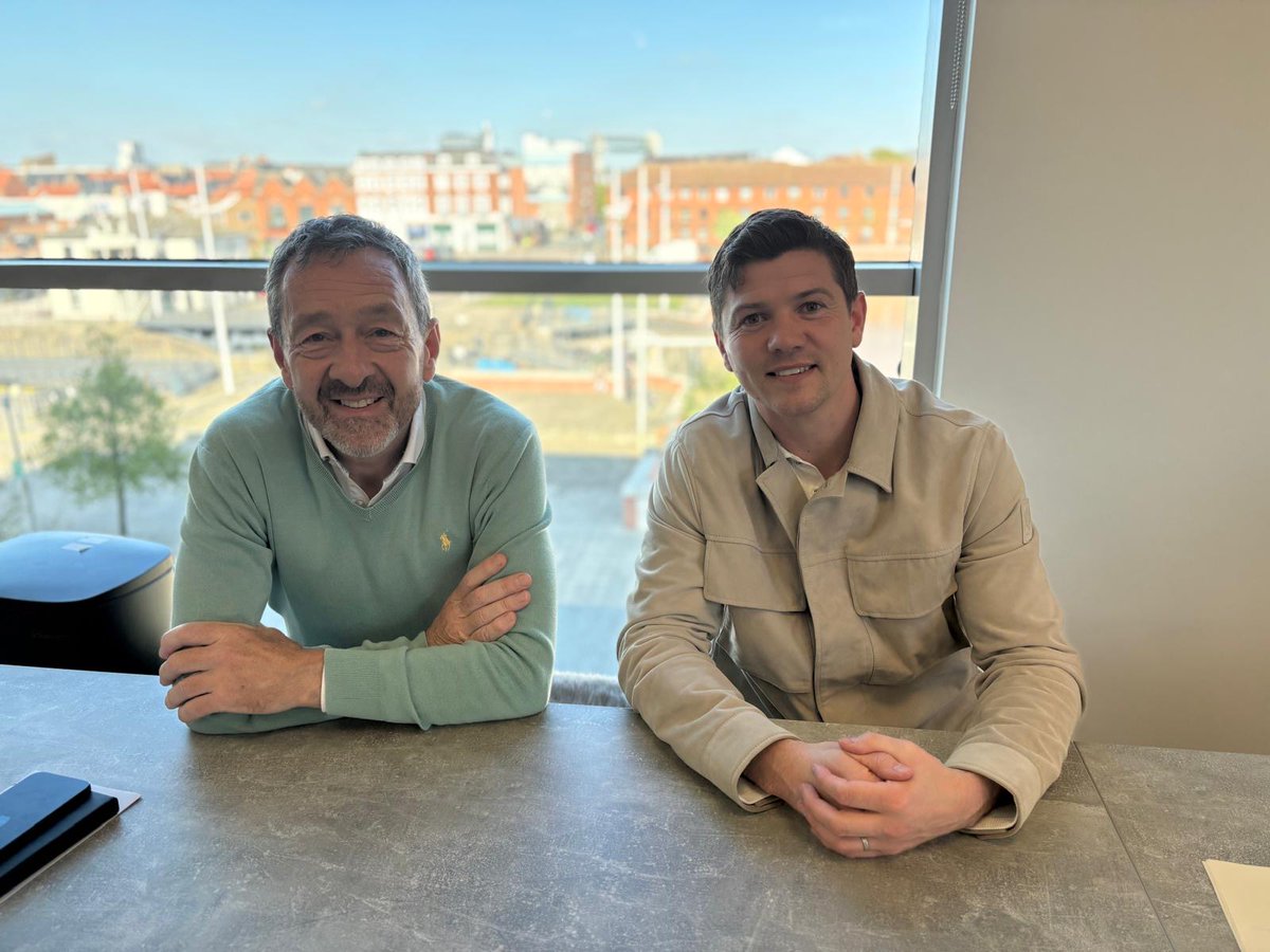 luke11campbell's tweet image. Great to chat with @Chris_Boardman, National @activetraveleng Commissioner, and fellow #Olympic gold medallist 🚴‍♂️ 

We spoke about the future of active travel and where we go next. 

What changes would you like to see for walking, wheeling &amp;amp; cycling across our region?👇
