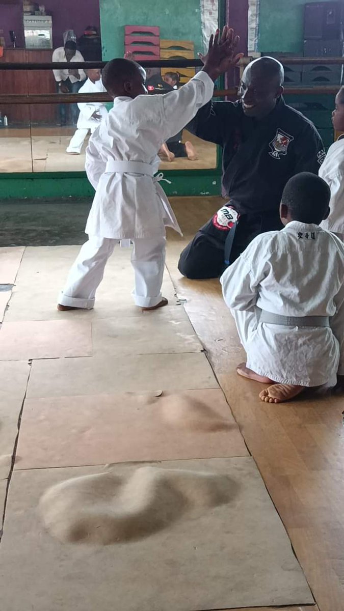 Li_Bagal's tweet photo. When you act with passion, it inspires.
And when you choose what light you up, you give others to do the same.
#EDUBE
#SelfDefense
#MBacademy
#JSK50 https://t.co/9zCKWHizRj