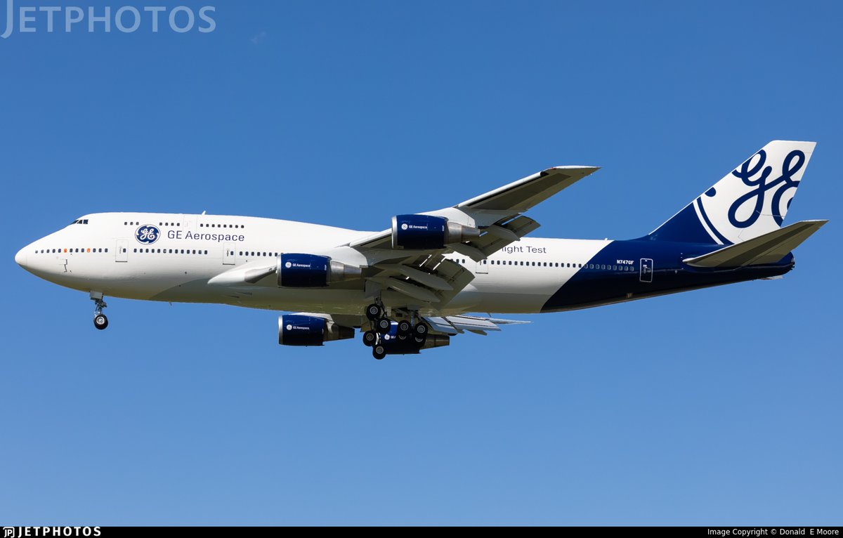 JetPhotos tweet media