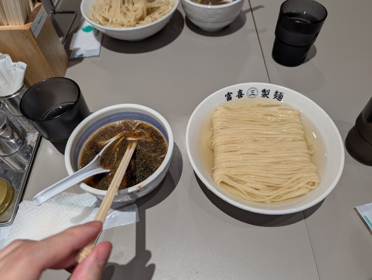 もも尻好きの-ろん- tweet media