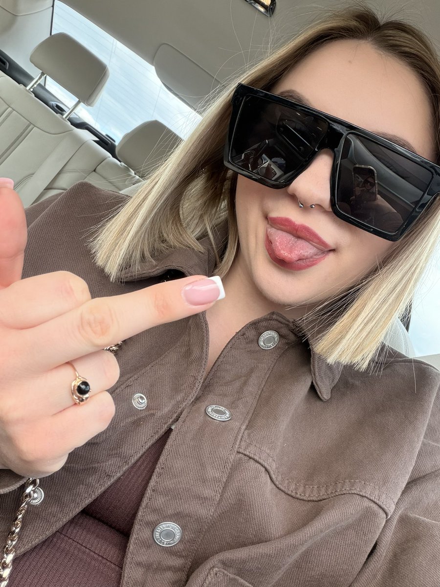 Mistress Laguna 👑 9K tweet media