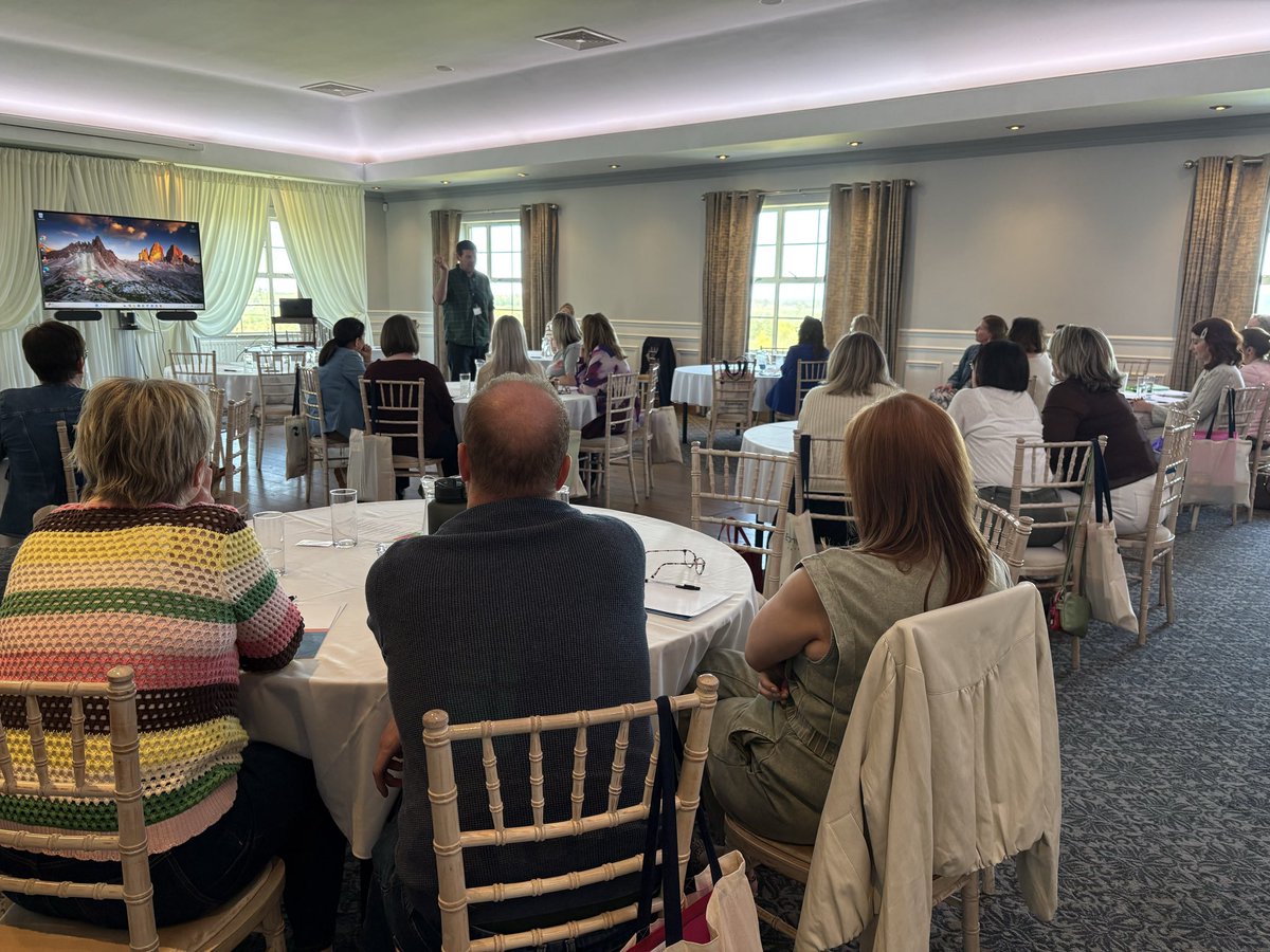 southern_fsu's tweet image. Building resilience in the workplace. 
Barry Traynor and Grainne Lappin from @SouthernHSCT leads an engaging and interactive session on ‘Bend Don’t Break’, supporting wellbeing and strength within the workplace. 
#PMCon26 #EmpoweringGP #Wellbeing #WorkplaceWellbeing