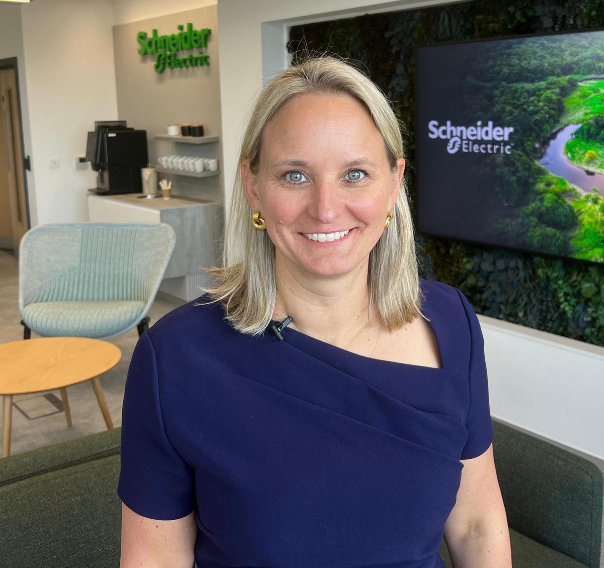 europawire's tweet image. Schneider Electric Appoints Experienced Leader Kelly Becker to Head North America Business Expansion news.europawire.eu/schneider-elec…

@SchneiderElec #NorthAmerica #leadership #appointment #sustainability #digital_transformation #innovation