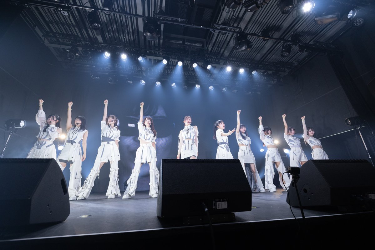 WHITE SCORPION tweet media