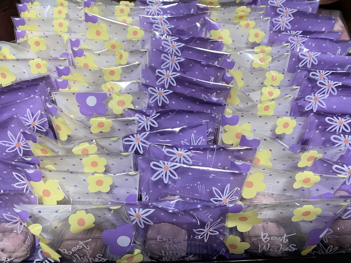 Power_Nutty10's tweet photo. ขออนุญาตขายของค่า ใครสนใจแวะมาสั่งได้นะคะ 🙇🏻‍♀️💜

🍪 คุกกี้ใส่ไส้ มีไส้ 🍓 กับ 🍍 ใช้เนยแท้✅

⭐️ มี 2 ราคา ⭐️

1.ชิ้นละ 25 กรัม ชิ้นละ 11 บาท (แบบที่เค้าเอาไปแจก)  * 20 ชิ้นขึ้นไปเหลือชิ้นละ 10 บาท

2. ชิ้นละ 35 กรัม ชิ้นละ 15 บาท
* 20 ชิ้นขึ้นไปเหลือชิ้นละ 14 บาท

#รับทำgiveaway https://t.co/0lgKuxUJJV