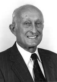 FactoryInternet's tweet image. #OnThisDay in 1928, László Belady, creator of the Belady algorithm, was born.

His work helped optimise computer performance and memory management, laying foundations still used in computing today.

#Technology #TechHistory #Innovation #ComputerScience