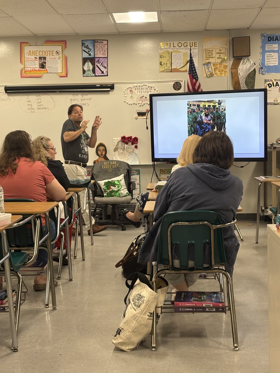 ElementaryBCPS's tweet photo. This month ELD Soc. Stu. co-hosted with Secondary Soc. Stu. the first BCPS/EDGE Soc. Stu. Conference w/ the National Council for History Education @historyed and it was an AMAZING day! 24 sessions with 175 participants!!! Thank you @NovaHSOfficial for having us! @browardschools https://t.co/X0ShYYw02B