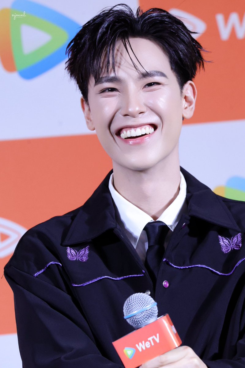 thursfeb's tweet image. MRS X WETV LIVE 

#WeTVxMyRomanceScammerLIVE
. ˚◞♡ ⃗  #junniorrs ⋅♡𓂃 @jnnrrs ^ྀི૮ • ﻌ - ა 

คนเน้ดุม้ายยยยย      คนนี้ม่ายยยยดุเย้ยยยย