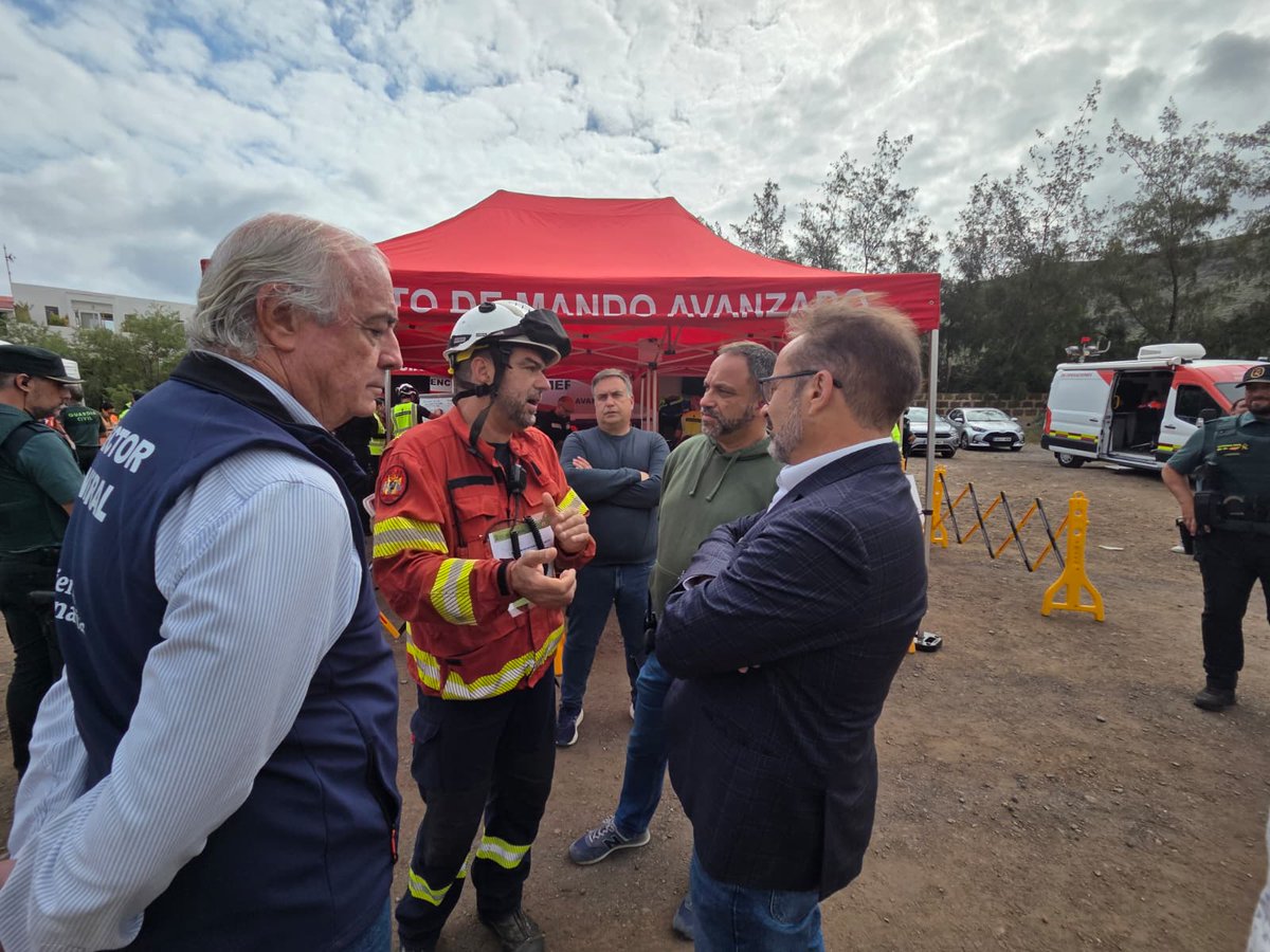 112 Canarias tweet media
