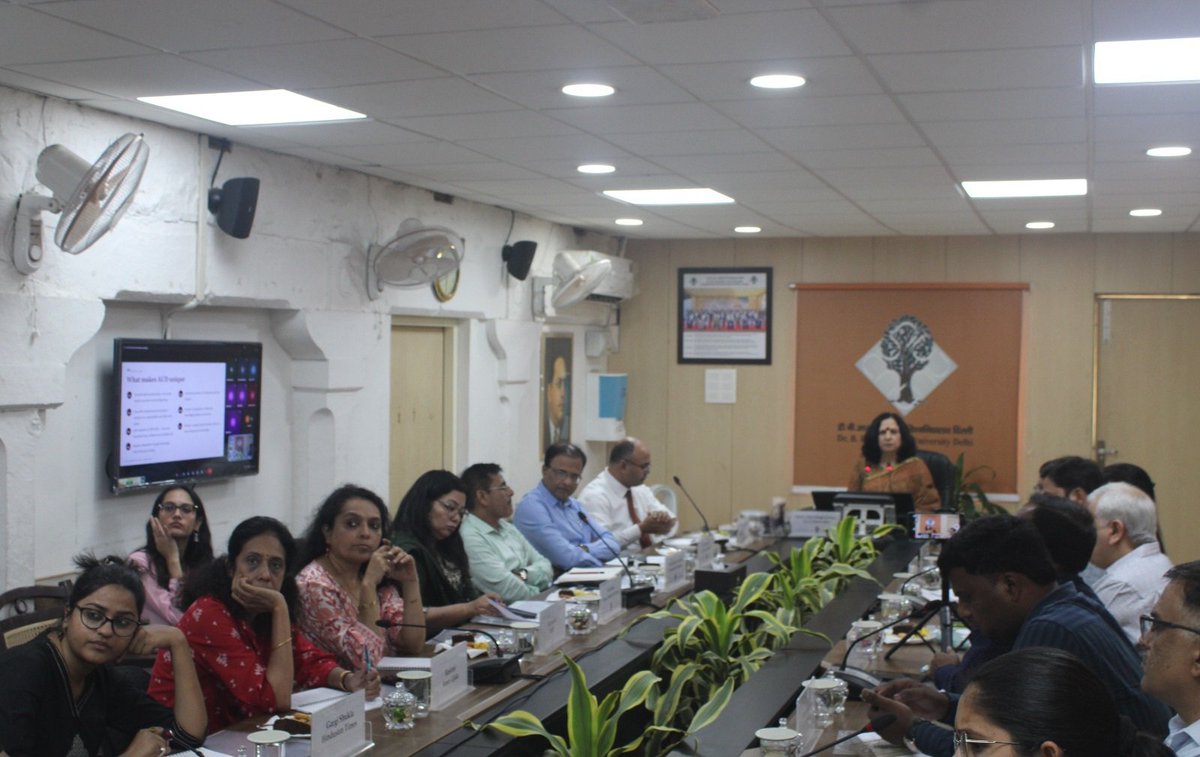 weareAUD's tweet image. Dr. B.R. Ambedkar University Delhi releases its Admission Brochure for 2026-2027 opening doors to new ideas, diverse pathways and meaningful learning. 

#admissions2026 #highereducation #newcourses #learning