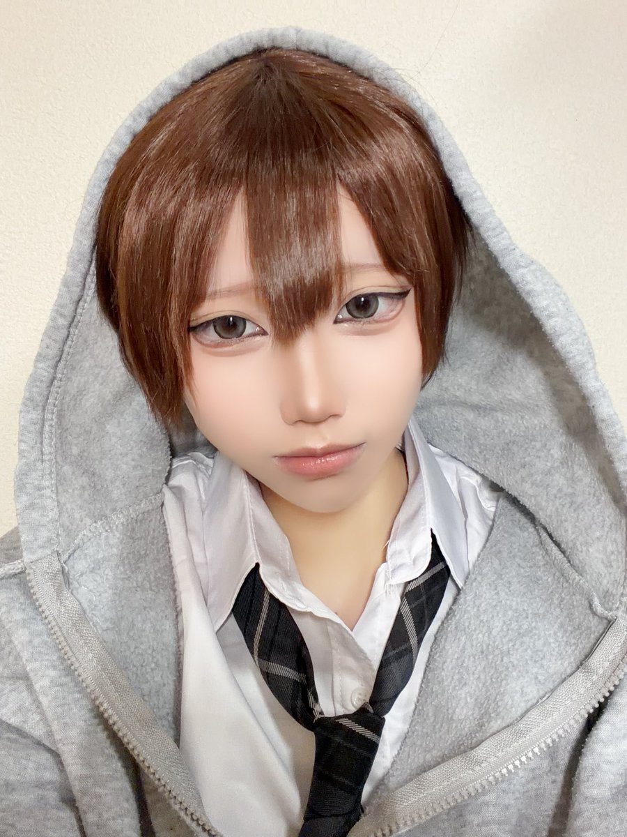 つき tweet media