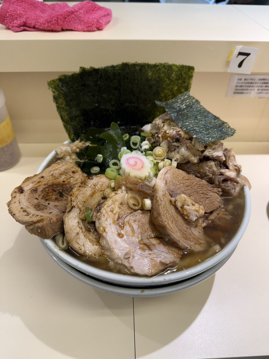 二丁目ラーメン

らーめん
炙りチャーシュー
ほぐし肉2
のり