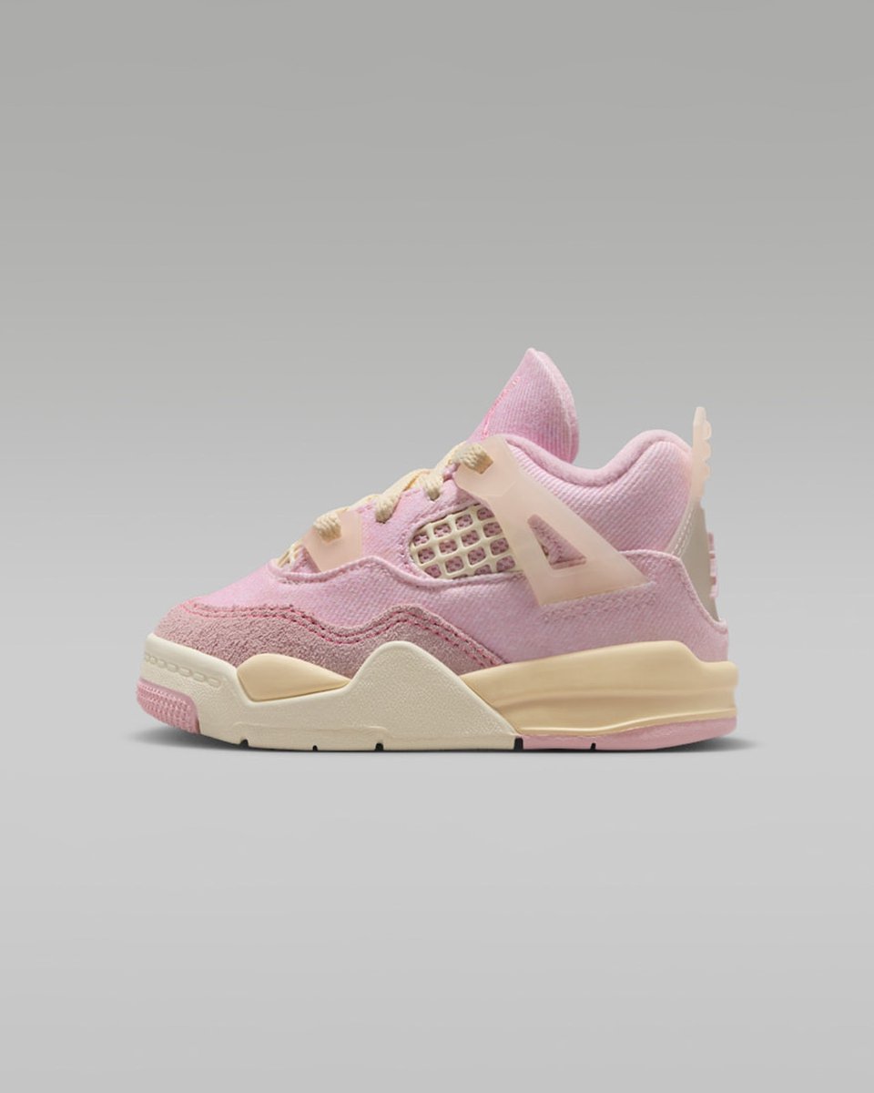 TheSoleWomens's tweet image. Air Jordan 4 TD Pink Carmine dropped at Nike 💞 &amp;gt; thesolesupplier.co.uk/cl/ycrpfkz #ad #nike #jordan