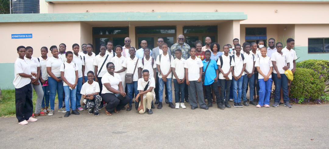 GAECGH's tweet photo. Ghana Atomic Energy Commission is training JHS students in AI &amp; Robotics to boost STEM skills and innovation.

#GAEC #STEM #AI #Robotics https://t.co/PWeRhZbLFs