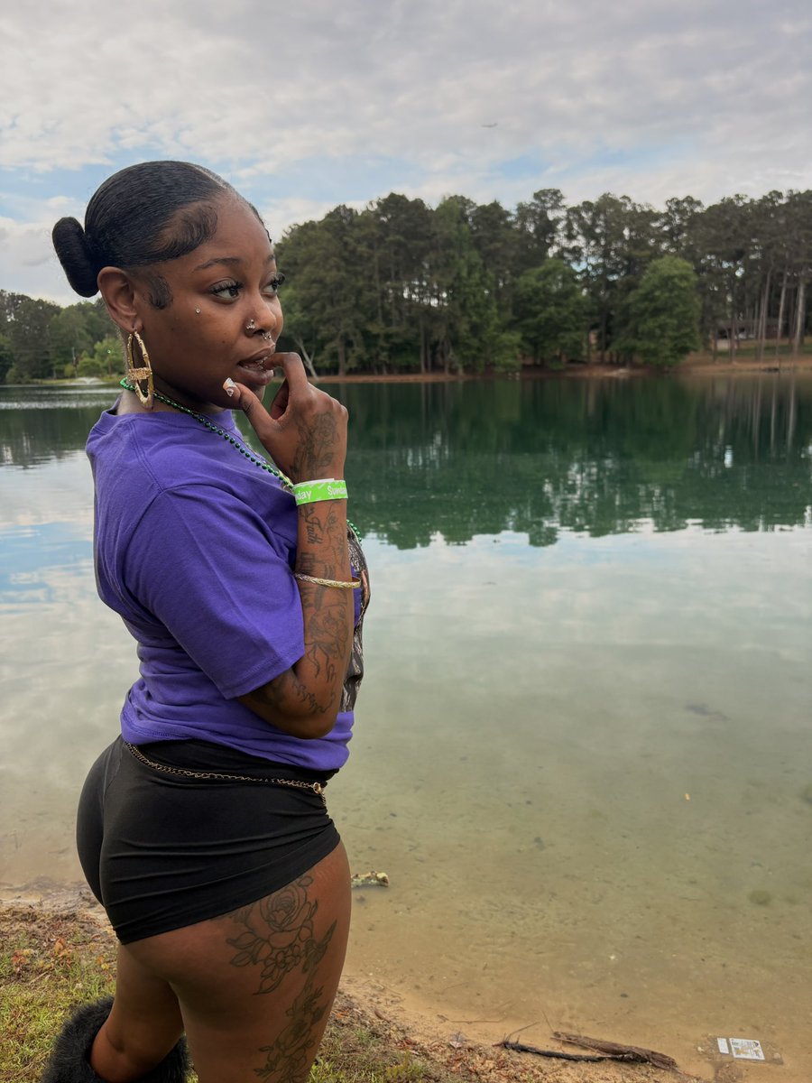 Kpopyashit tweet media