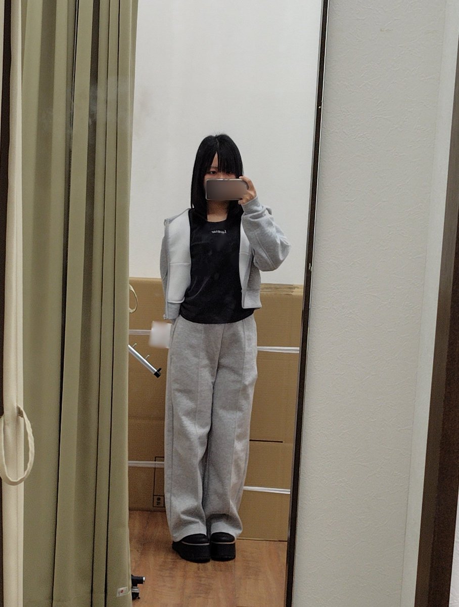 もい tweet media