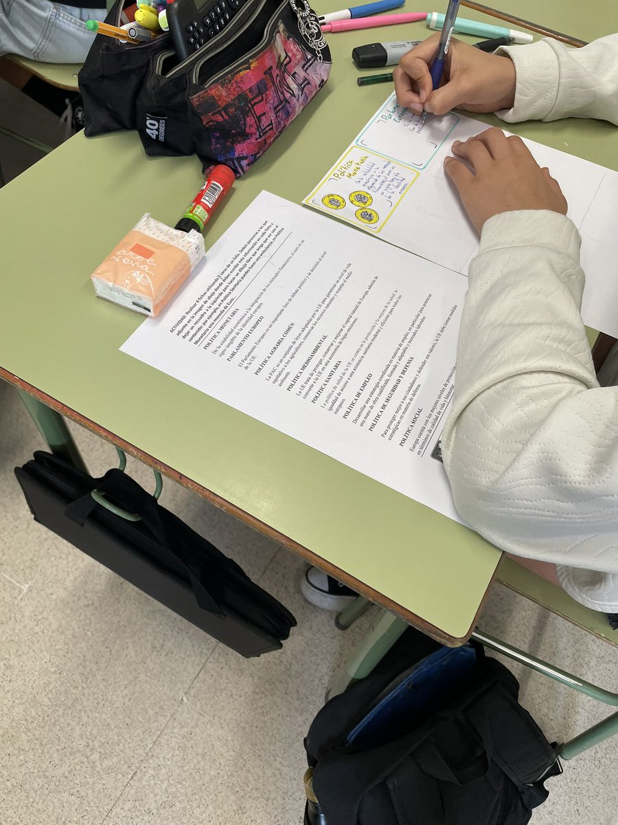 Los alumnos de 1ºESO han podido aprender más sobre las instituciones de la Unión Europea y las distintas políticas. Emprendidas actualmente, todo con el fin de saber más sobre el mundo que nos rodea. #unioneuropea #salamanca #yosoydelmachado