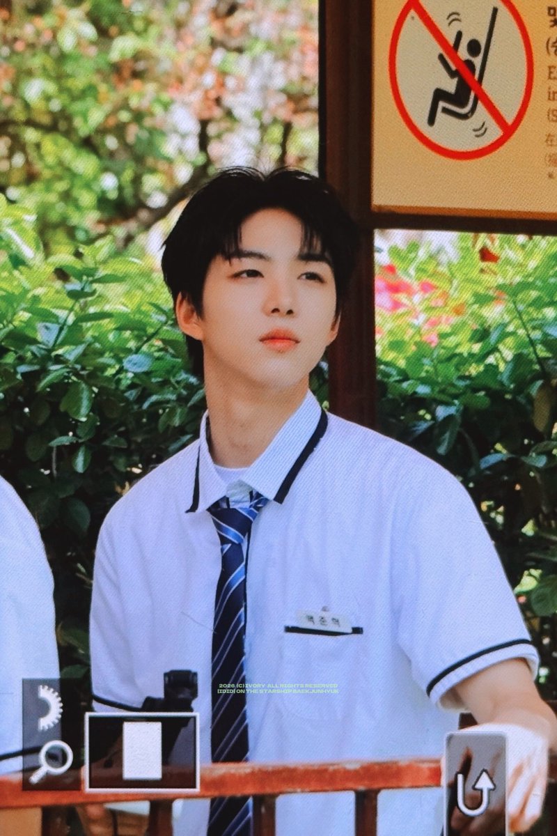 𝗜𝘃𝗼𝗿𝘆 tweet media