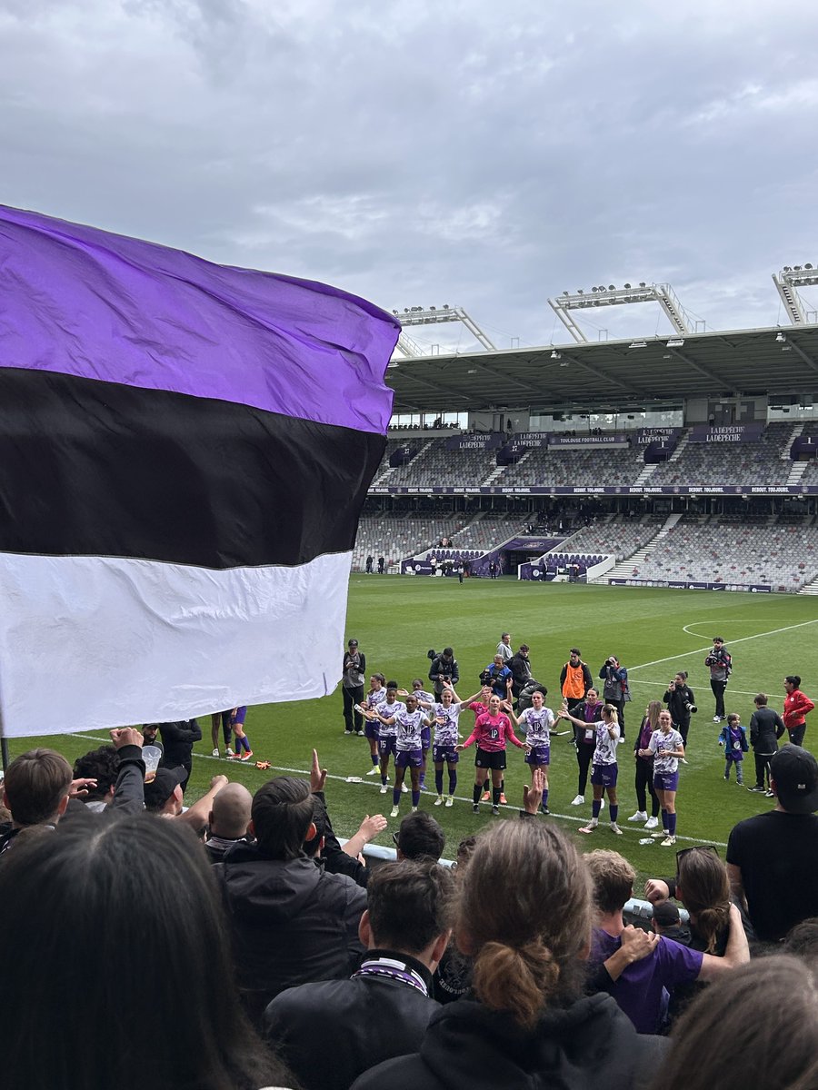 coffee shop 🍀🇵🇸 tweet media