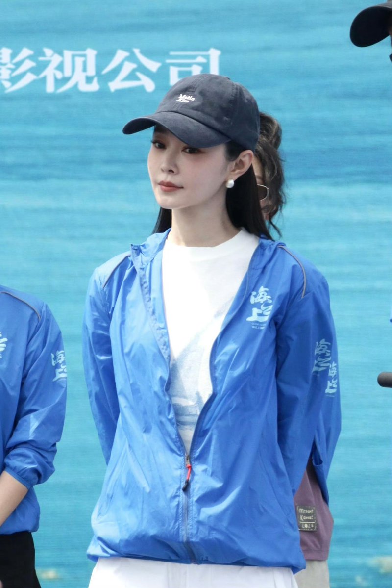 Song Yi updates🌸 tweet media
