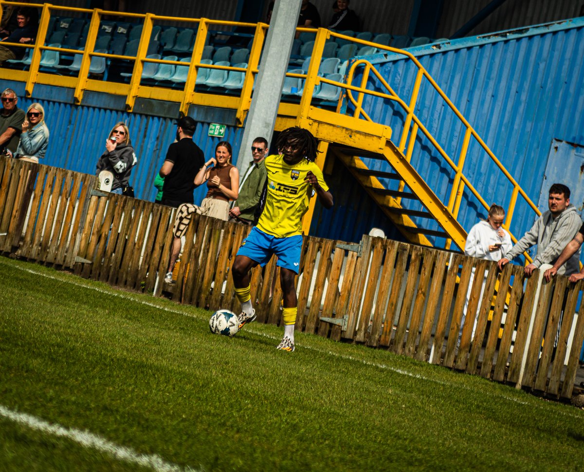 ALRAcademy's tweet image. 𝐌𝐀𝐓𝐂𝐇 𝐑𝐄𝐏𝐎𝐑𝐓 🗞️

Read back the assessment from the #LRU21s cup Semi-Final win against @vmfc_ 

📝 @KadenALR
📷 @KadenALR 
 
🔗 athertonlr.co.uk/match-report/9…

#OneOfAKind