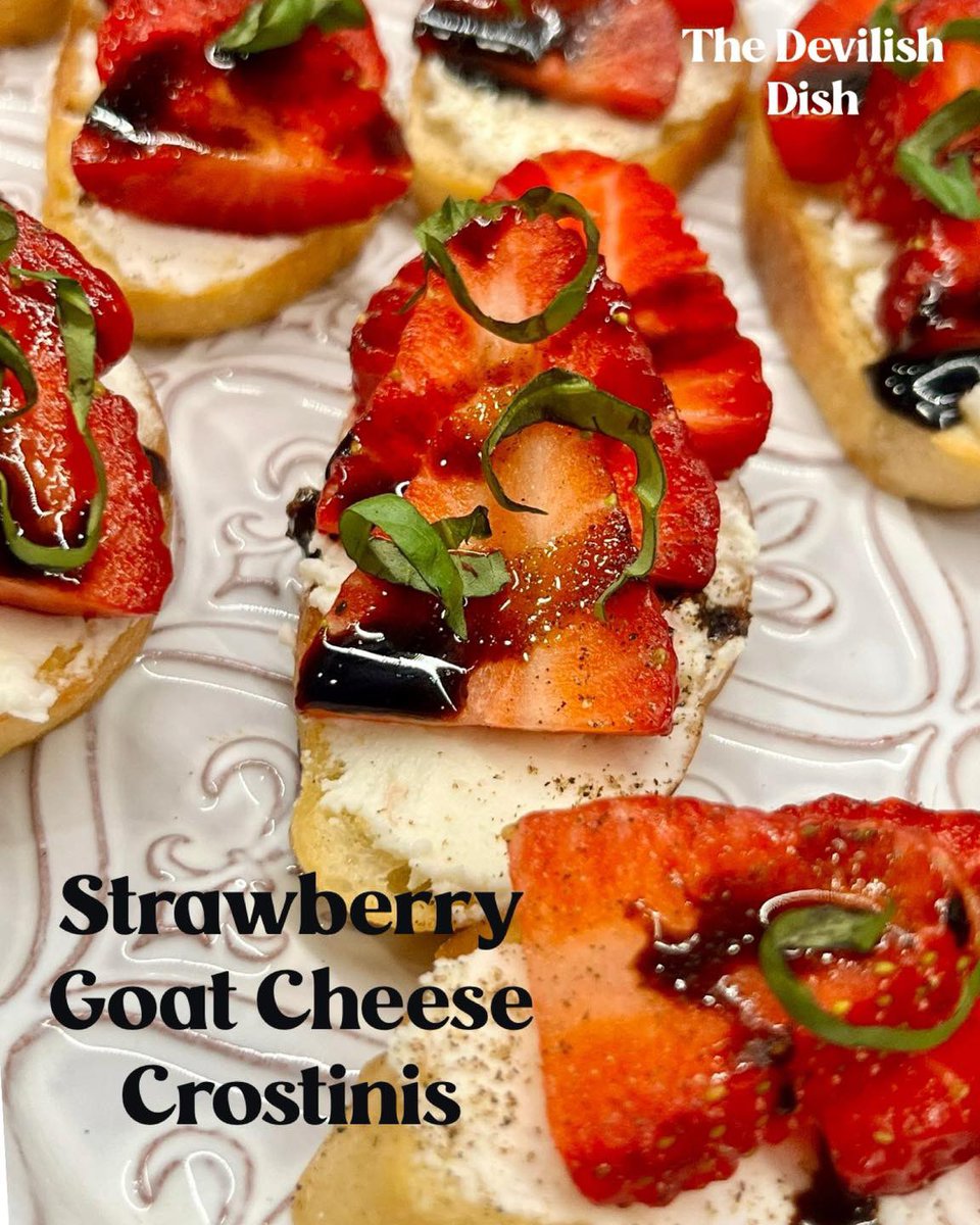 Spring strawberries are at peak season! 🍓  These  STRAWBERRY GOAT CHEESE CROSTINIS are the perfect party bite with a glass of wine 🍷🍓 or delicious for a Mother’s Day Brunch! 

thedevilishdish.blogspot.com/2026/03/strawb…

#crostinirecipes #savorystrawberryrecipes #girlsnightrecipes