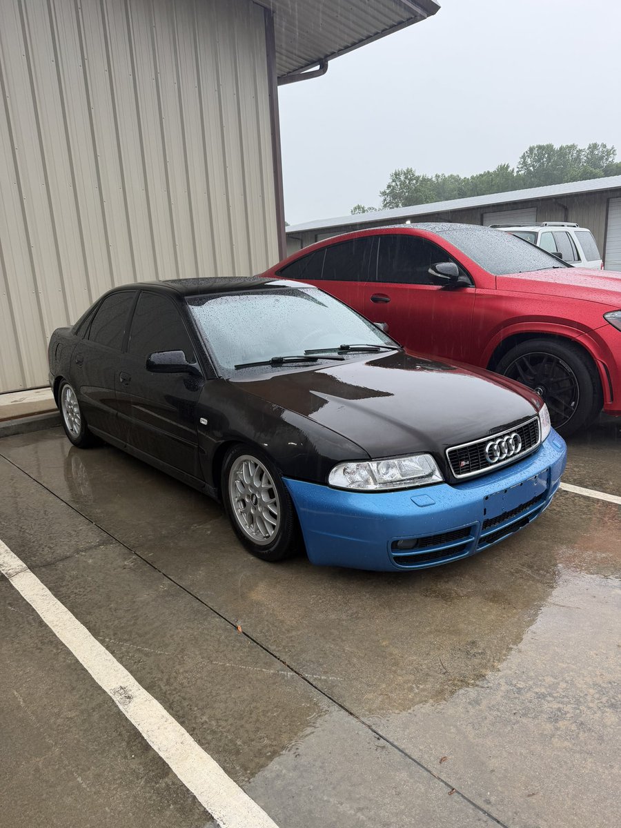 ENTERGALACTlC's tweet photo. Owning a B5 is ultimate Audimaxxing https://t.co/EUqOBnFwSY