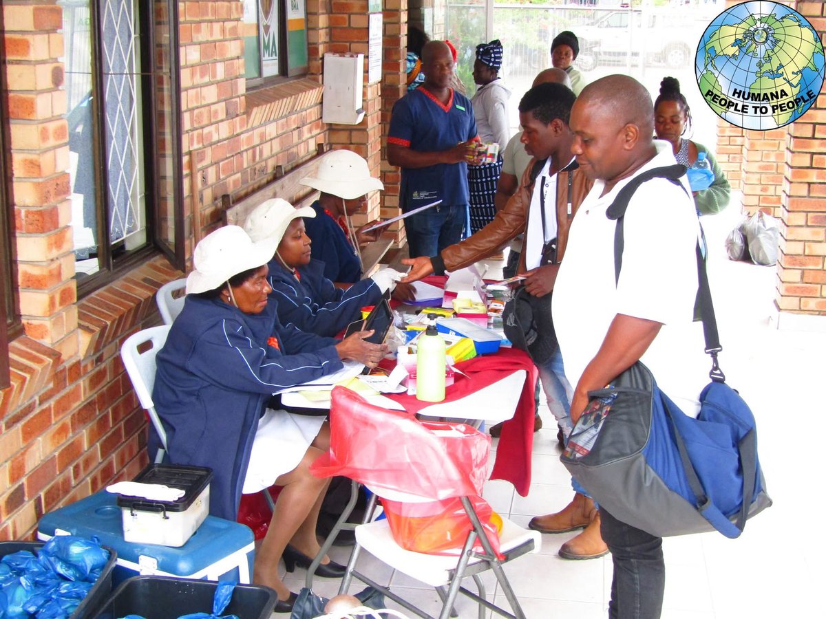 HumanaSA's tweet photo. 2/2 Representatives from the National Malaria Control Program, National BMA, and the Port Health team provided information through audio messages, direct engagement, and pamphlet distribution. A total of 268 travelers were tested for malaria #worldmalariaday https://t.co/CWJ1dIXh5o