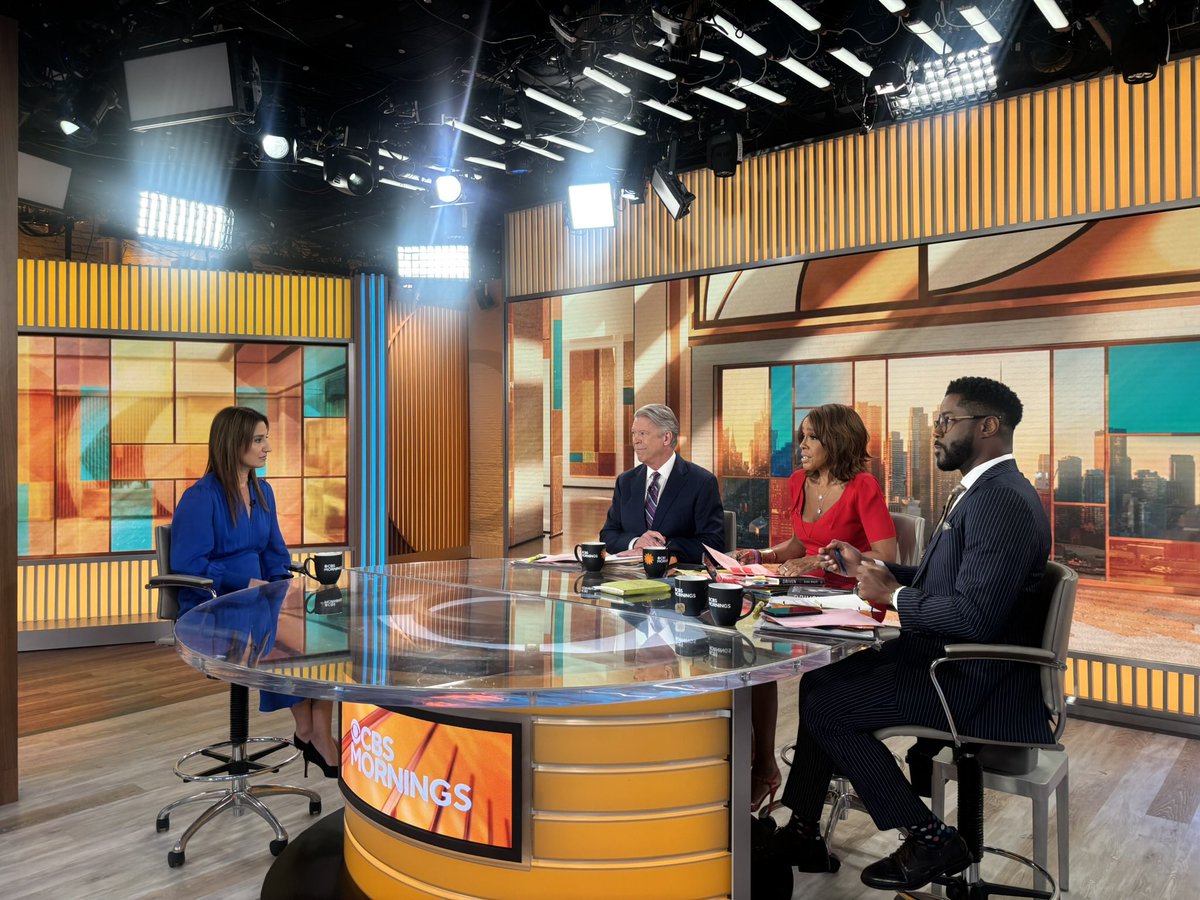 RoyaNikkhah's tweet photo. Always a joy to join @GayleKing and the @CBSMornings team @nateburleson @MajorCBS to talk all this royal news as the King and Queen’s #USStateVisit rolls into New York today. Enjoyed the gossip too @vladduthiersCBS 👑 https://t.co/wb7YFCvWSh