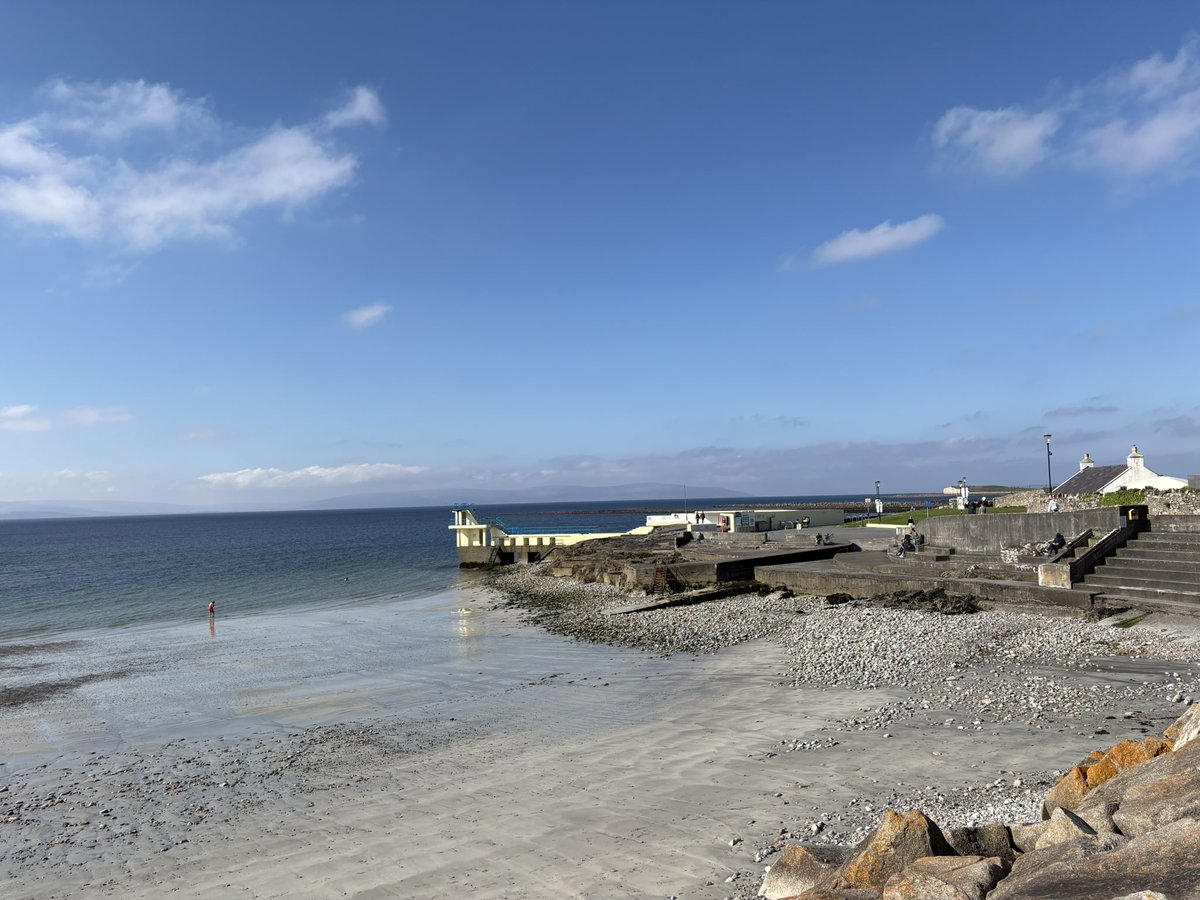 GalwayWalks's tweet photo. #Salthill #Galway this morning! 
If the tide went out any further it would be all the way across in Ballyvaughan! 
Beautiful day for your first swim of the season, or  maybe just a walk on the Prom. 
Have a lovely day! 
@villagesalthill @wildatlanticway @way_pics @visit_galway https://t.co/Qh33RPKXzA