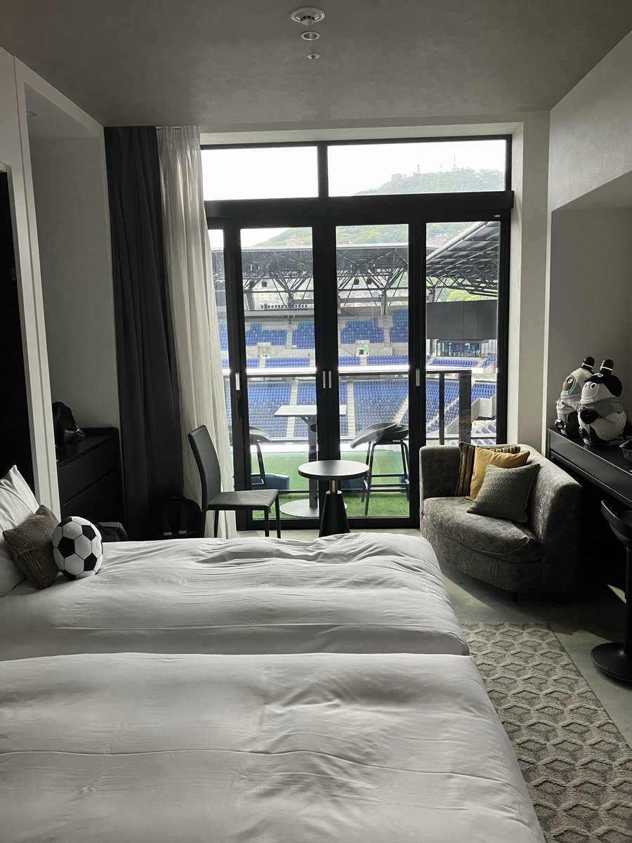 SPULSE_GOAL's tweet photo. 部屋が全部サッカー⚽️
スゲェ https://t.co/qv0125CfnF