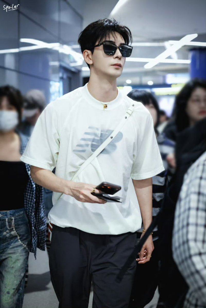 Series&Novels tweet media