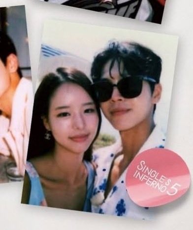 BiaHutche1's tweet image. In my opinion, these are the best photos of the #heebeen couple. They convey that they are cute, that they are happy, and that they truly turned hell into paradise. I'm very happy to follow them
#singlesinferno5 #singlesinferno #heebeen