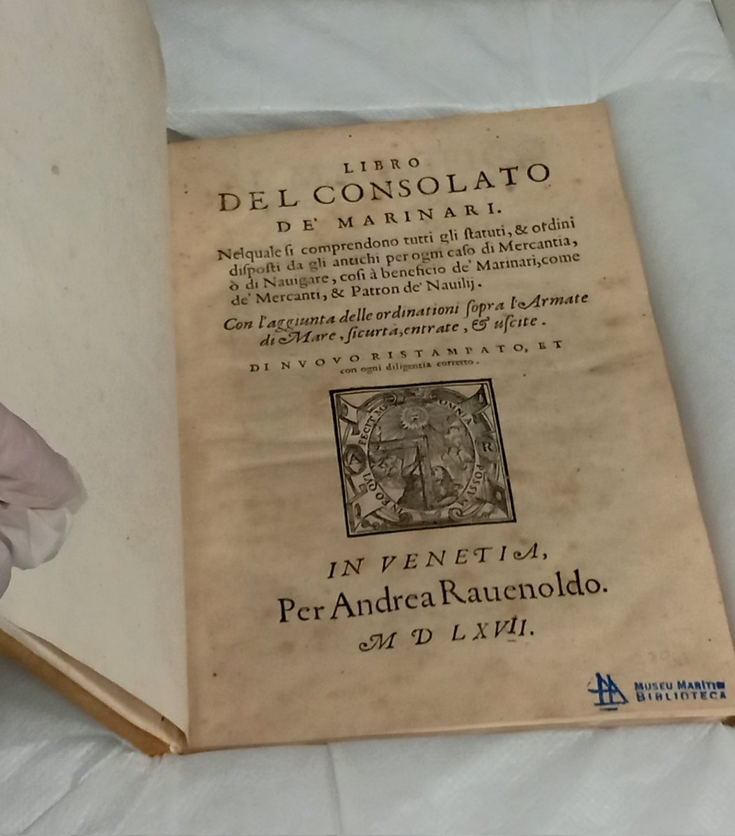 IsabelEgeaM's tweet photo. Joies que pots consultar a la biblioteca del @MuseuMaritim, un espai per a la recerca del món marítim, la lectura i l'estudi. Descobreix les seves activitats com el #ClubDeLectura i les presentacions de llibres. https://t.co/C968vvMYKK https://t.co/Mrq6fea45b