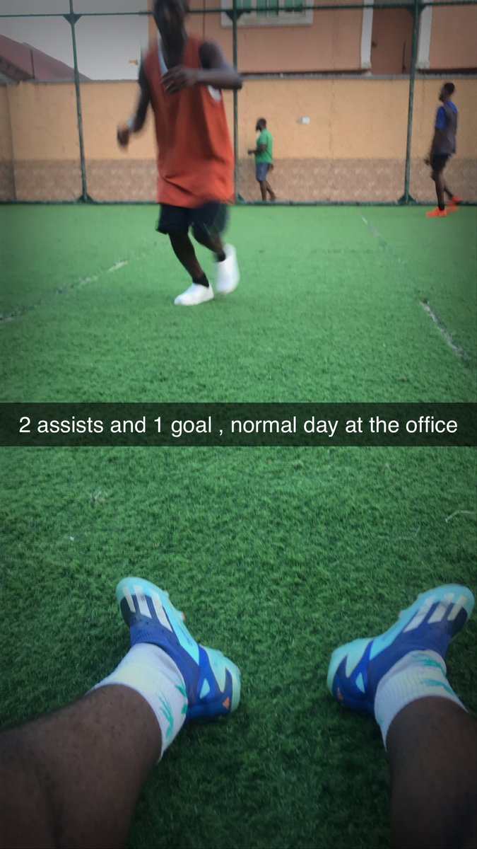 Azar .⋆♱ tweet media