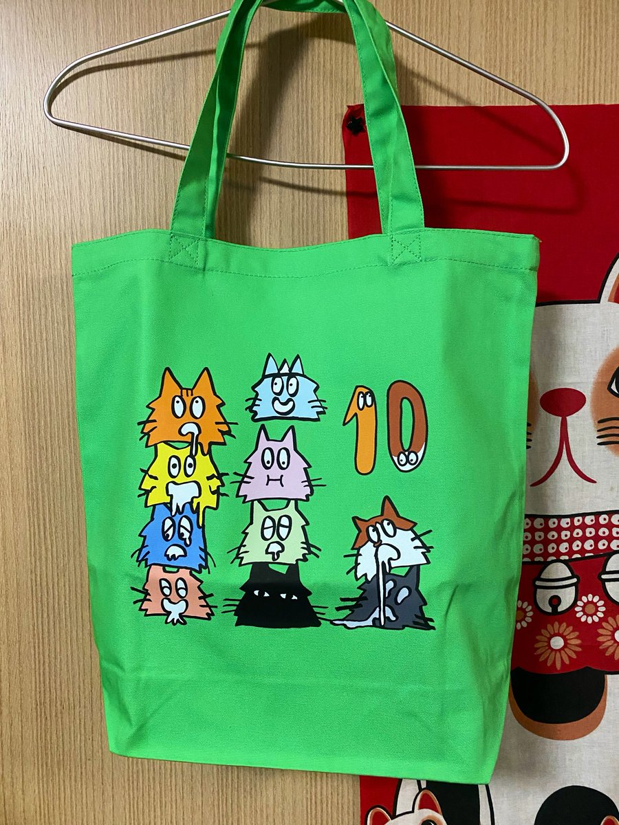 neruko2015's tweet photo. SUZURIのセルフの商業デビュー10周年記念グッズなかなかかわいい https://t.co/0NgJRg8FDV
