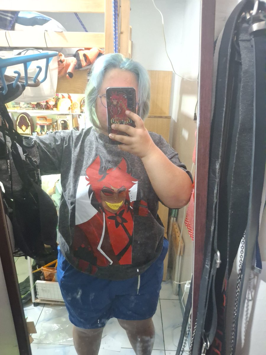 oricosAS21's tweet photo. made my artwork into a shirt 🤣 (new merch) https://t.co/DRi5EN471b