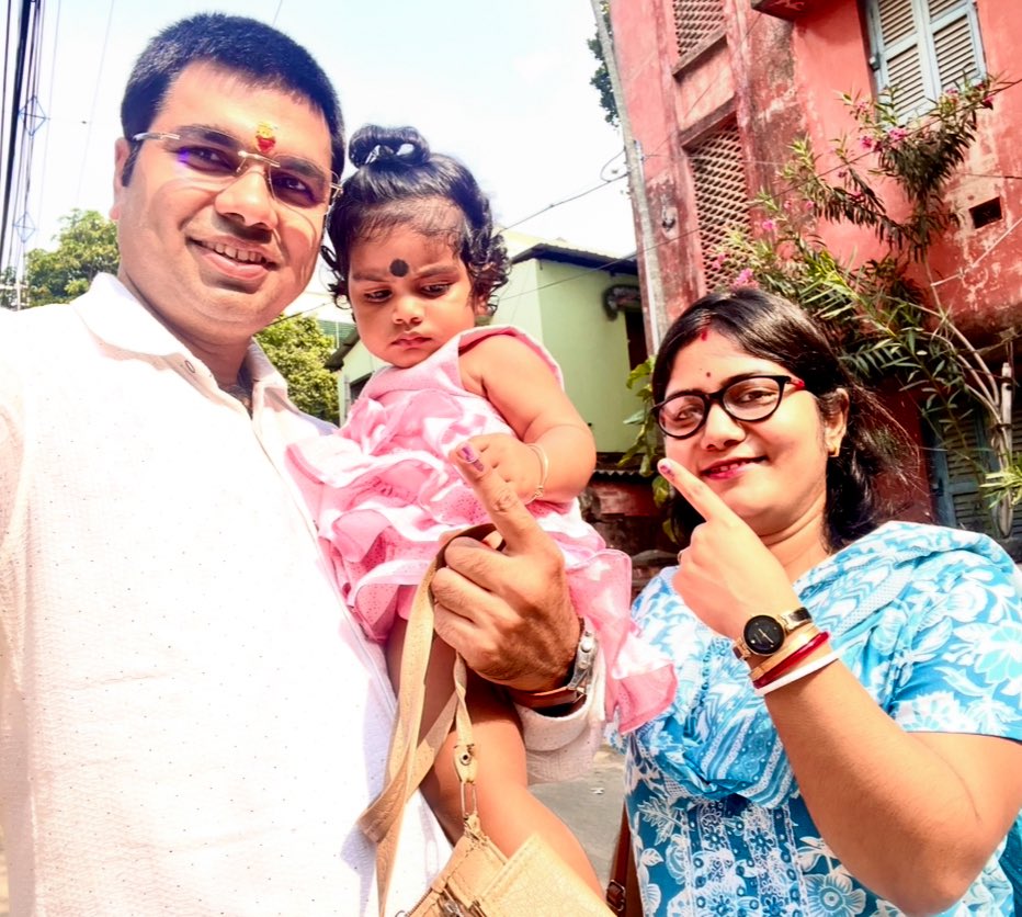 isoumenp's tweet photo. আমাদের ভোট আমাদের বঙ্গভূমির হৃতগৌরব ফিরিয়ে আনার জন্য;  আর আপনার?
#WestBengalLegislativeAssemblyelection2026 #WestBengal https://t.co/pK3jMoJ9Dj