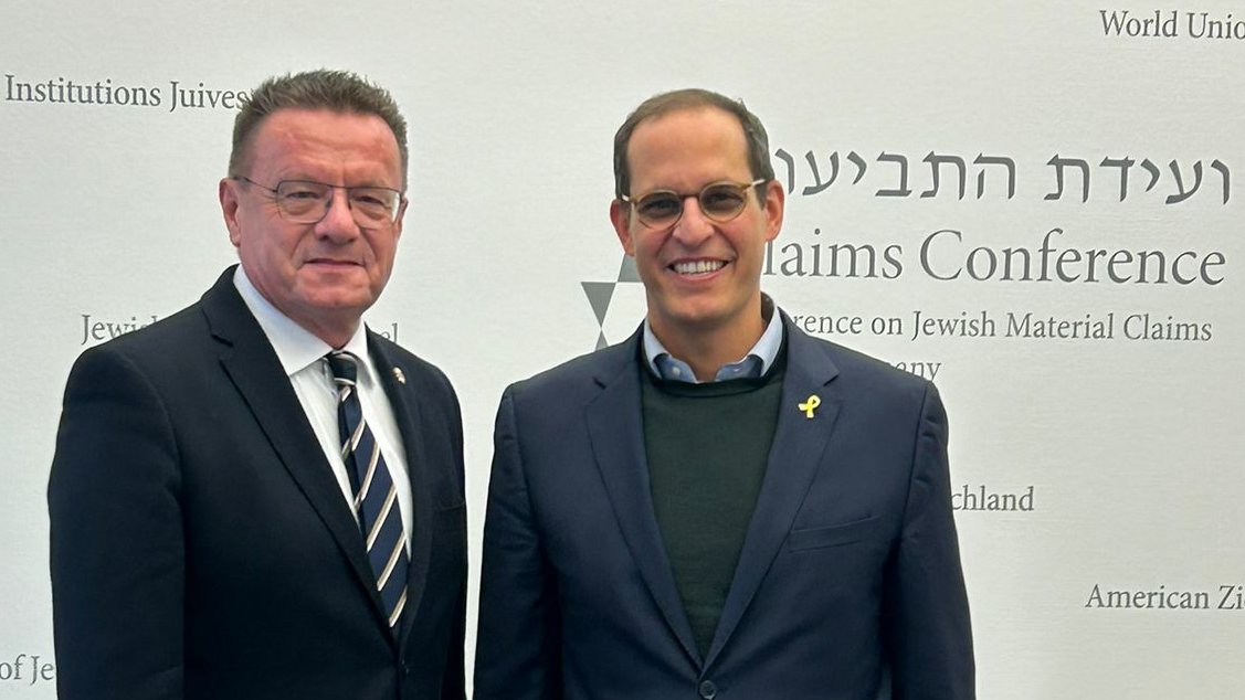 JewishClaimsCon tweet media