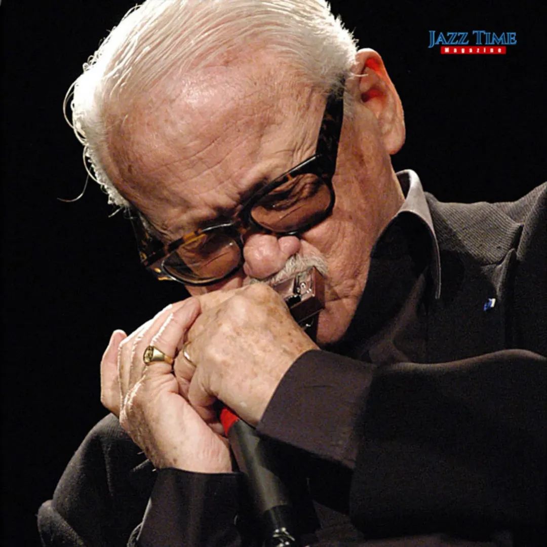 jazztimemusic's tweet image. Hoy se cumplen 104 años del nacimiento del legendario armonicista, guitarrista y compositor Toots Thielemans (RIP), virtuoso instrumentista muy solicitado por multitud de grandes artistas, falleció en 2016. ¡¡¡Happy Heavenly Birthday Toots Thielemans!!!. #jazz #armonica #fusion
