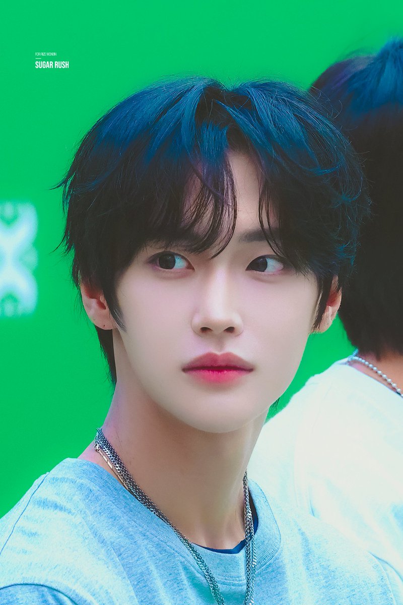 Iris 💫 tweet media