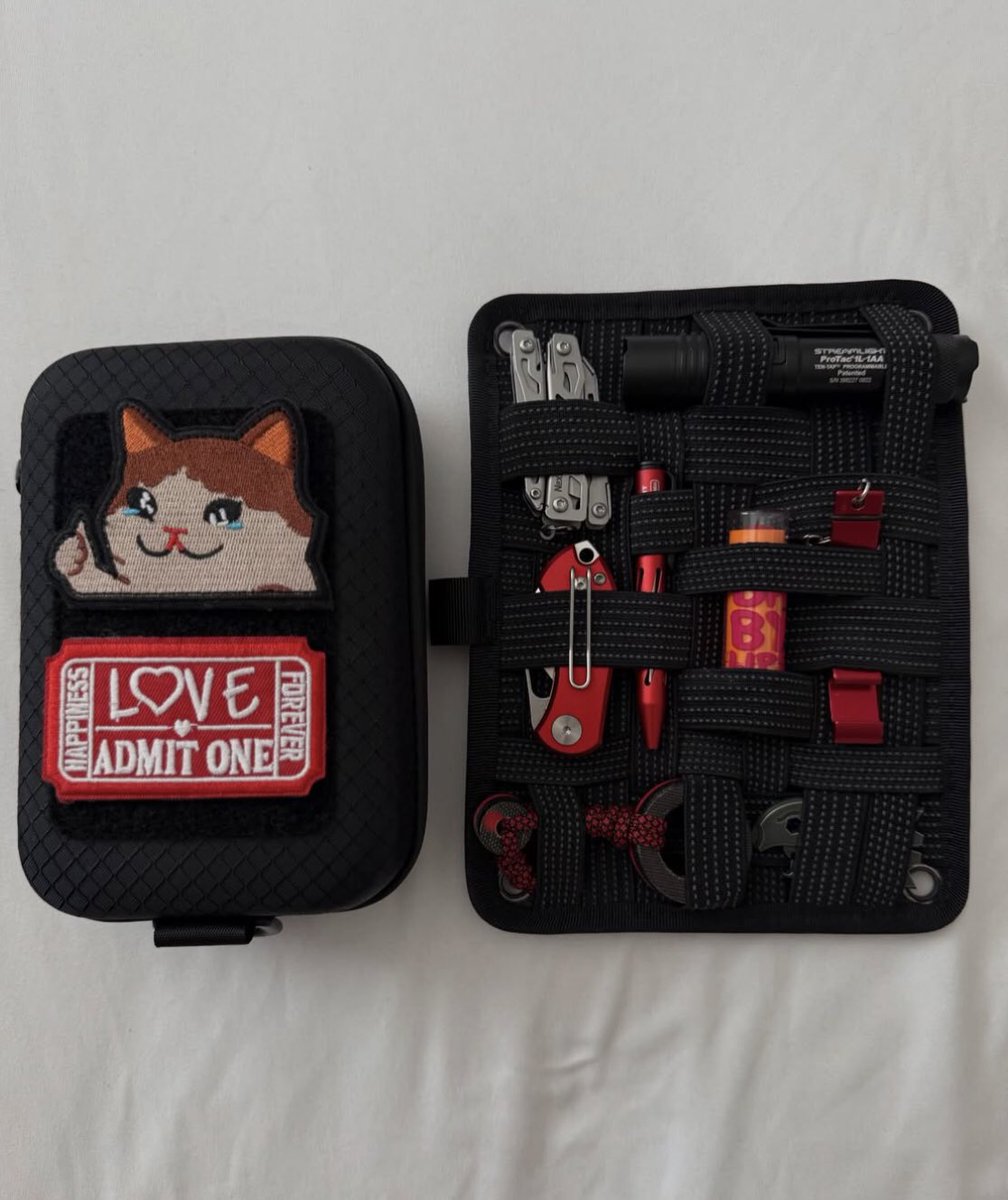 TACTICALGEEK_US's tweet image. TACTICAL_GEEK EXT13 🔒Lightweight EVA case with mesh pocket and fuzzy divider—easy to pack, easy to use!✨ #tacticalgeek  #pouch  #edcpouch  #edcorganizer  #gear  #edcgear #edc #outdoorlife #everydaycarry #everydaycarrys #edcpouchs #edcbag #urbancarry #edcbags #edcusa #knives