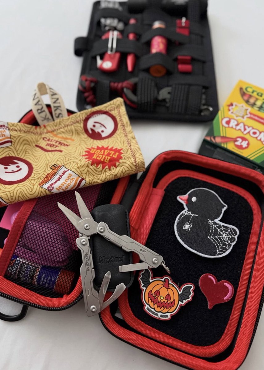 TACTICALGEEK_US's tweet image. TACTICAL_GEEK EXT13 🔒Lightweight EVA case with mesh pocket and fuzzy divider—easy to pack, easy to use!✨ #tacticalgeek  #pouch  #edcpouch  #edcorganizer  #gear  #edcgear #edc #outdoorlife #everydaycarry #everydaycarrys #edcpouchs #edcbag #urbancarry #edcbags #edcusa #knives