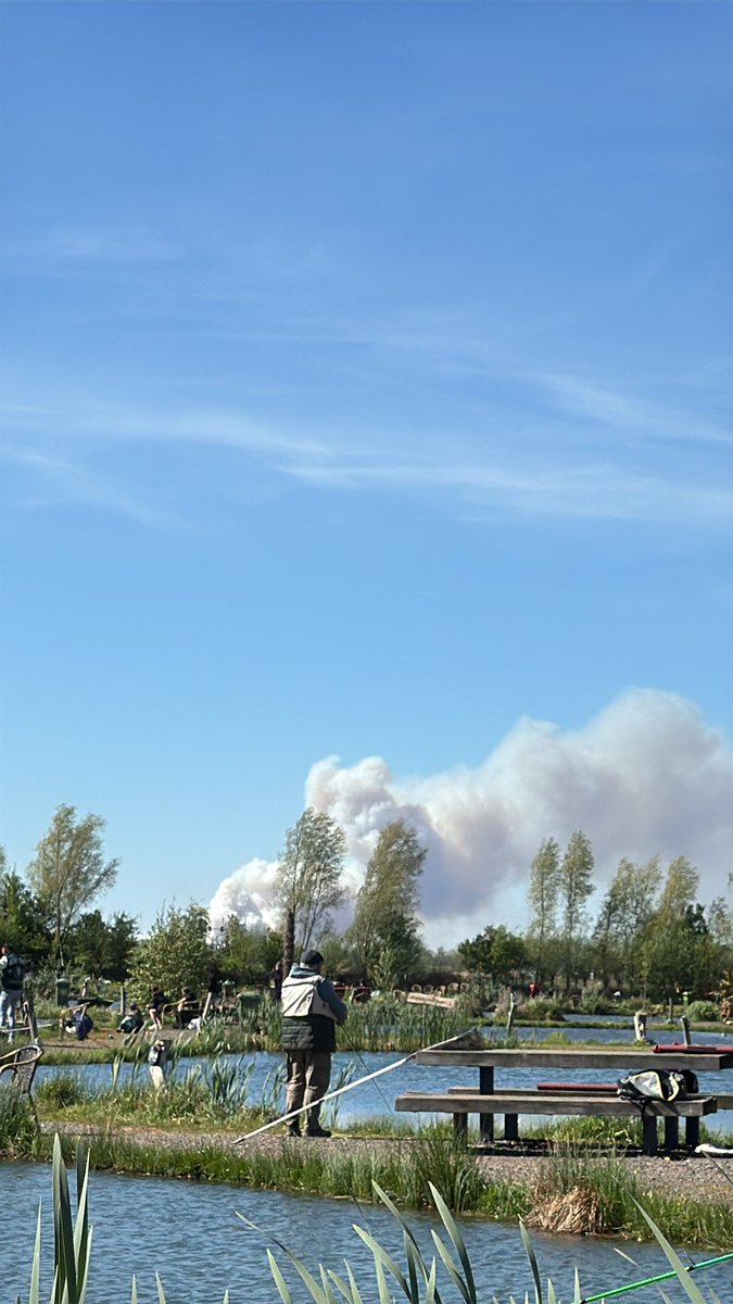 Joost_lammers's tweet image. Benieuwd wat er in de hens staat in Zwolle. #zwolle #brand