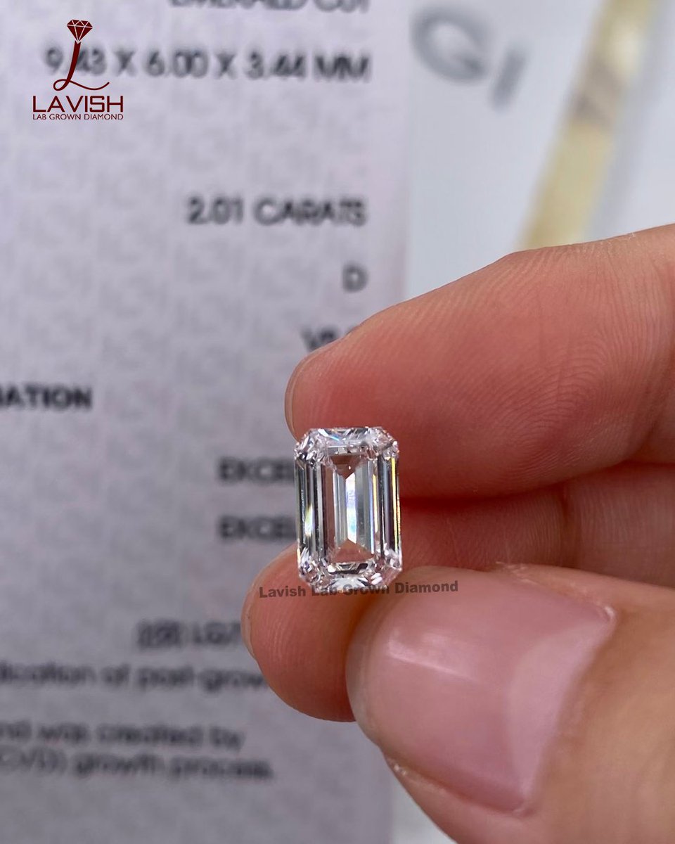lavishlabgrown's tweet image. 2.01CT Emerald Cut D VS1 diamond showcasing sleek step facets, exceptional brilliance, and timeless sophistication.

📩 DM for availability &amp;amp; pricing
🔗 WhatsApp: lavishlabgrowndiamond.short.gy/dY83bb

#LavishLabGrownDiamond #EmeraldCutDiamond #DColorDiamond #VS1 #LabGrownLuxury #DiamondLove