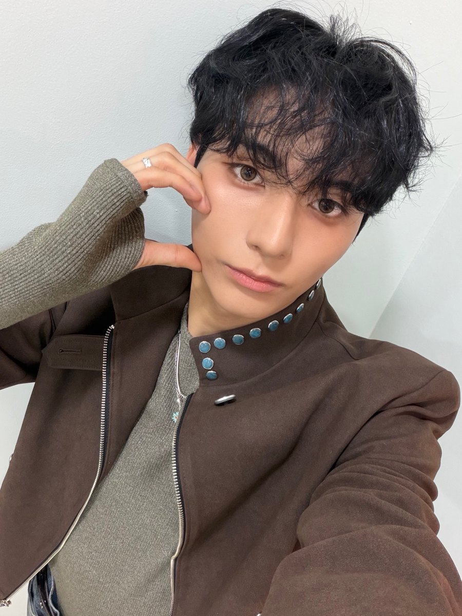 ᴏɴʟʏ tweet media